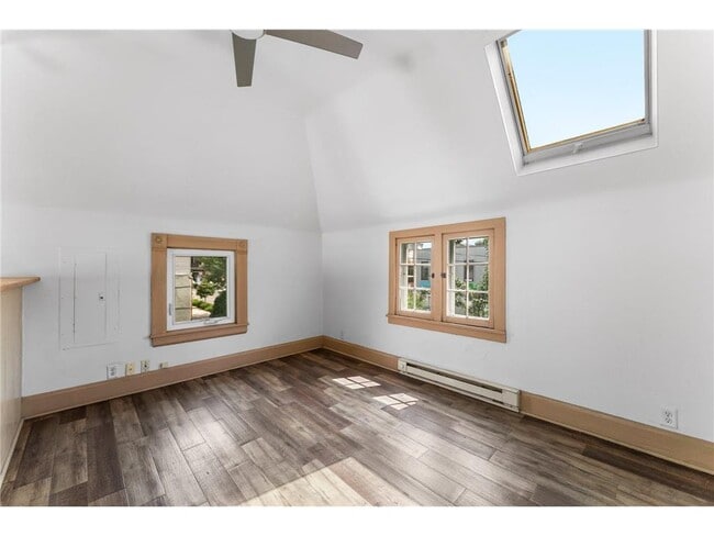 Building Photo - 2559 Aldrich Ave S