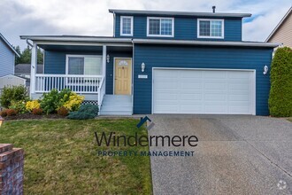 Building Photo - 3 bedroom 2.5 bath Home In Cherry Hill Nei...