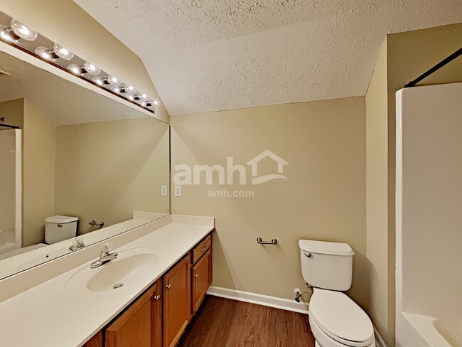 Building Photo - 3532 Dorothy Dr