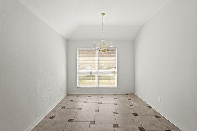 Building Photo - 16115 Sheldon Ridge Way