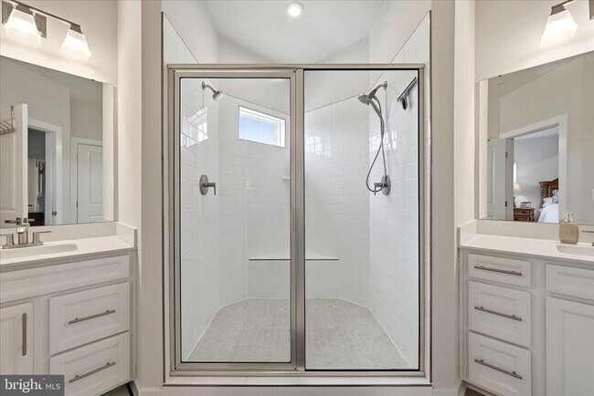 Building Photo - 14447 Albemarle Point Pl