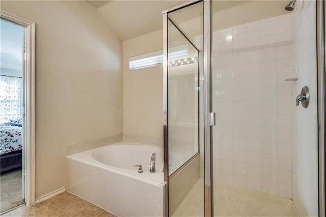 Building Photo - 9613 Zaharias Dr