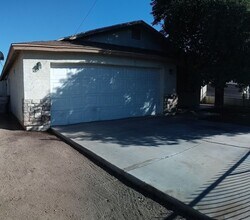 Building Photo - 3 Bed 2 Bath in Glendale