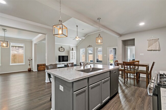 Building Photo - 2502 Arbor Edge Crossing