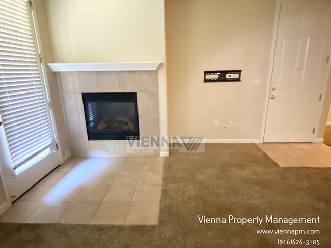 Building Photo - 6521 Hearthstone Cir
