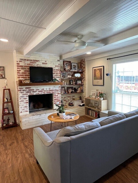 Building Photo - 1302 E Saint Johns Ave