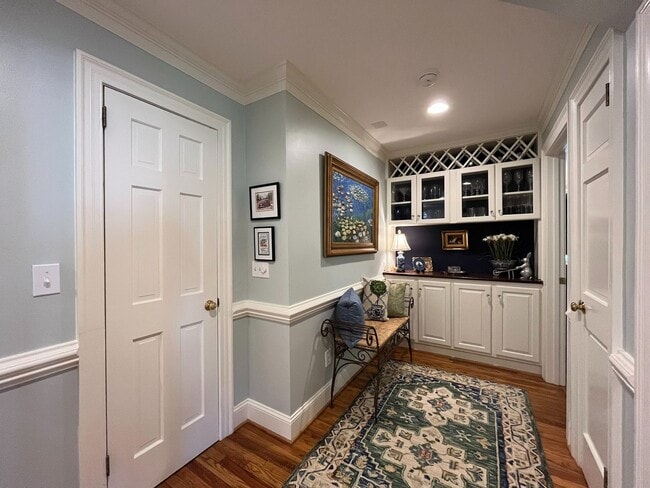 Building Photo - Incredible 5BD, 4.5BA House in Downtown Ra...
