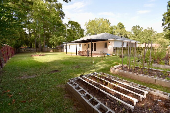 Building Photo - 4 Bed 2.5 Bath Home in Ruston