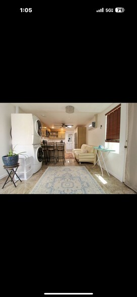 Building Photo - 900 Winter Dr