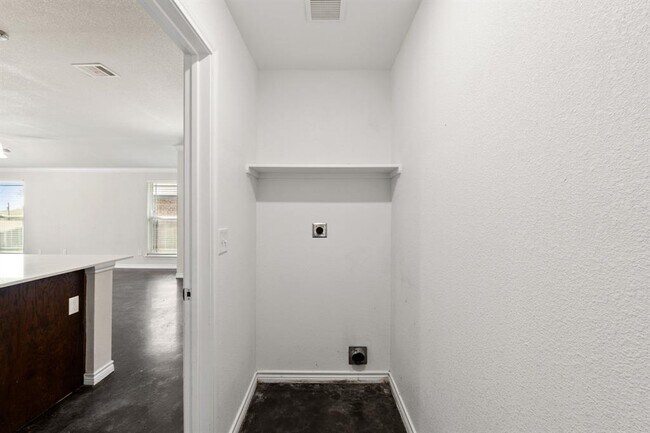 Building Photo - 917 Ramblewood St