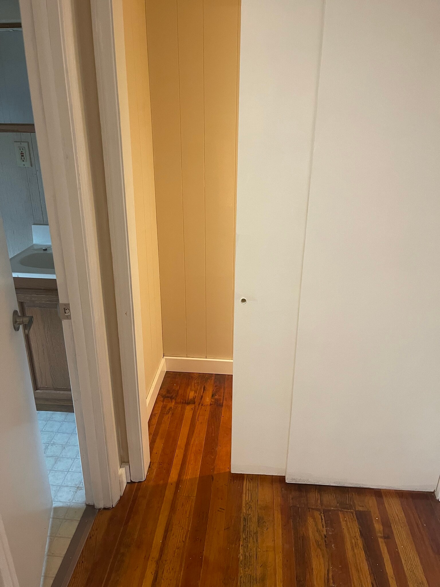 Building Photo - 19 Laurel St