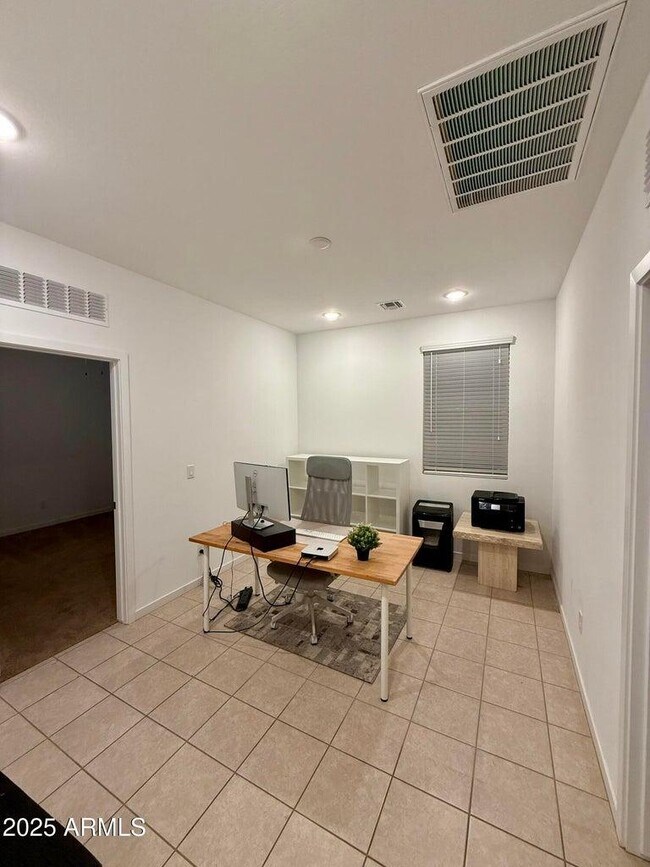 Building Photo - 20026 N Wilford Ave