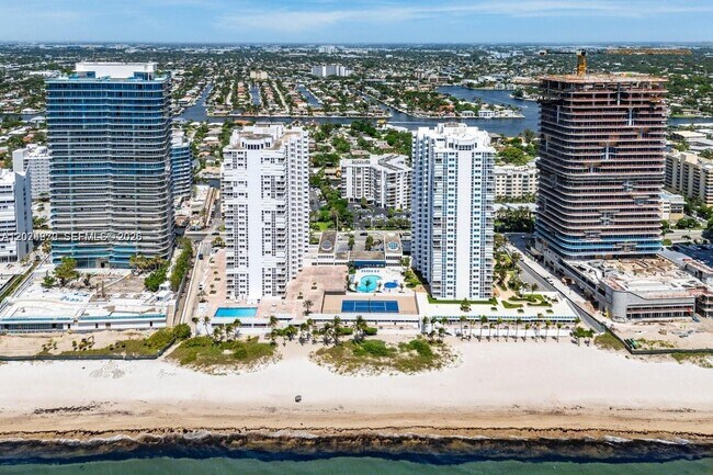 Building Photo - 1370 S Ocean Blvd