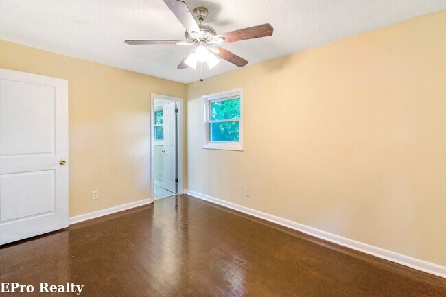 Building Photo - Don’t Miss Out! Look, Lease, and Live Specials EXTENDED to January 31st!