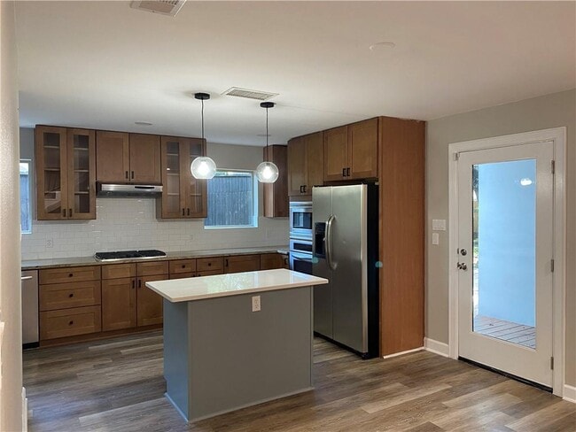 Building Photo - 1514 Betty Jo Dr