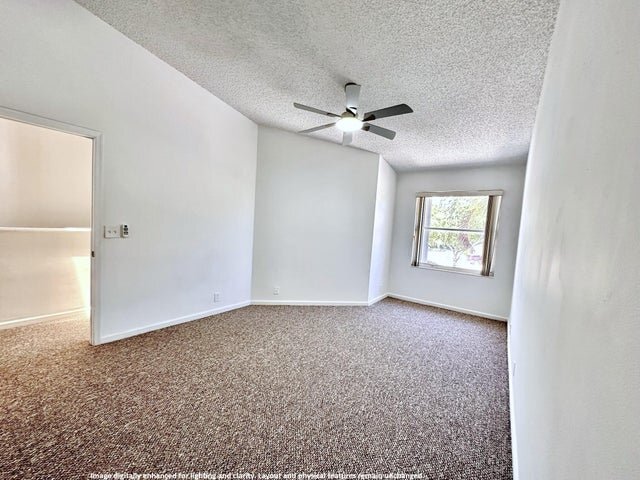 Building Photo - 703 Crosswinds Dr