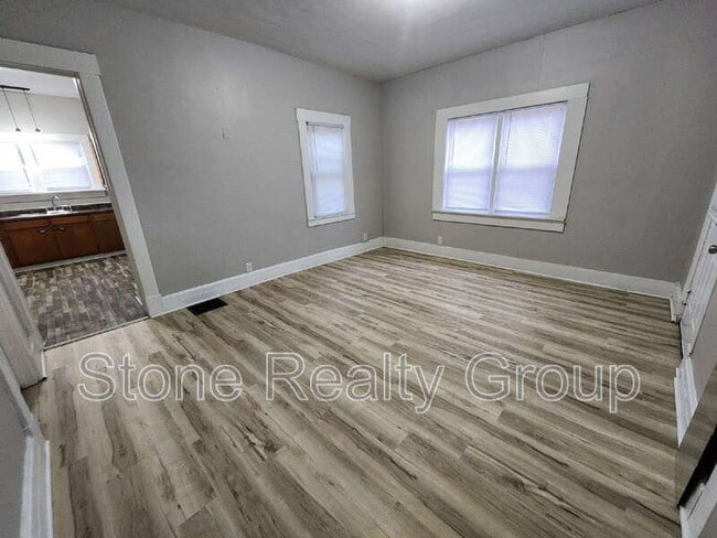 Building Photo - 1207 N 15th St