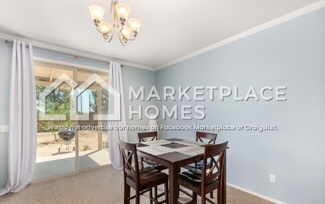 Building Photo - 5309 S 18th Pl