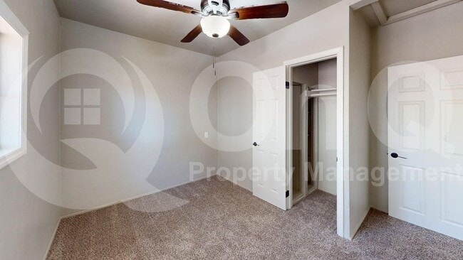 Building Photo - 3725 E Flower St