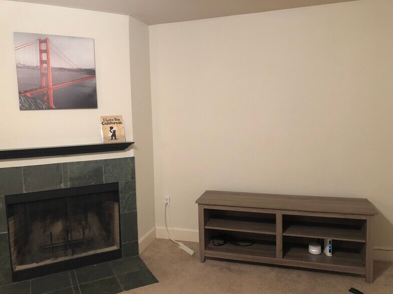 Primary Photo - 755 5th Ave NW