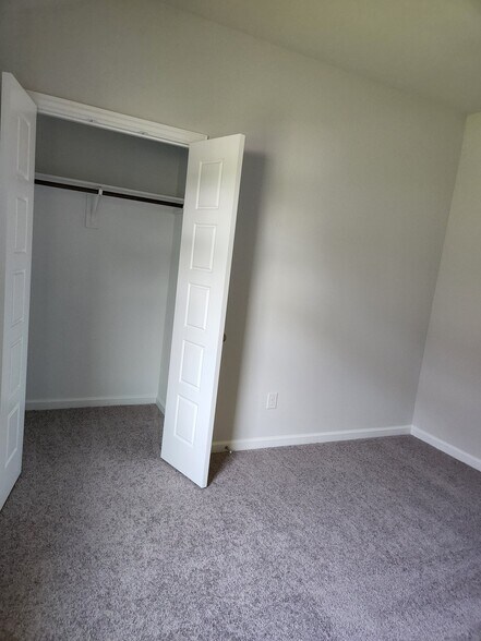 Building Photo - 2043 Atlantic Ave