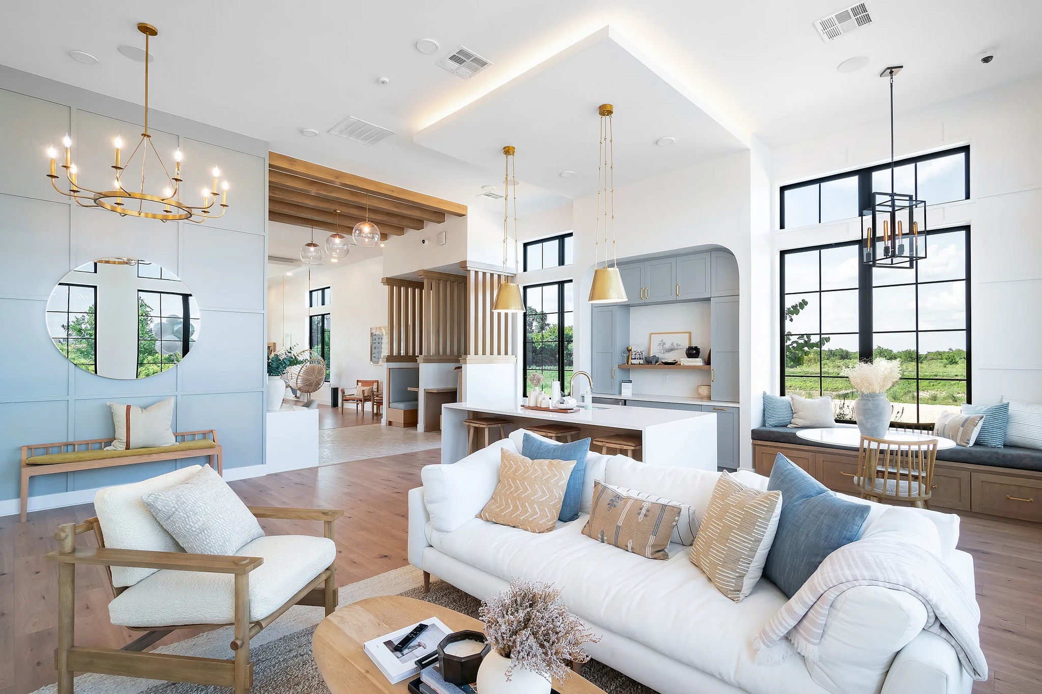 Building Photo - 7733 Burleson Rd