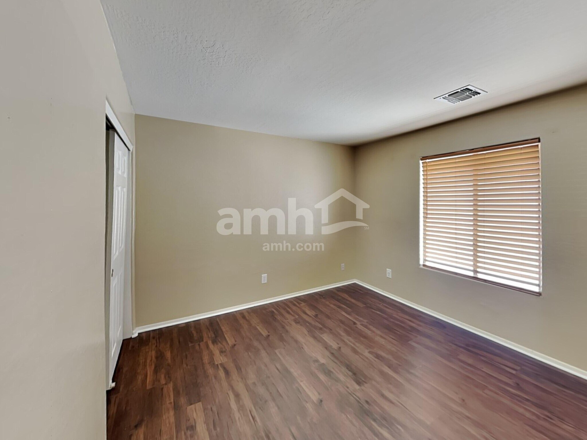 Building Photo - 6621 S 57th Ave