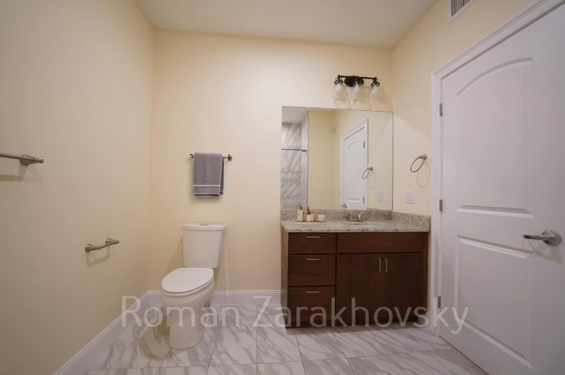 Building Photo - 315 Broadway