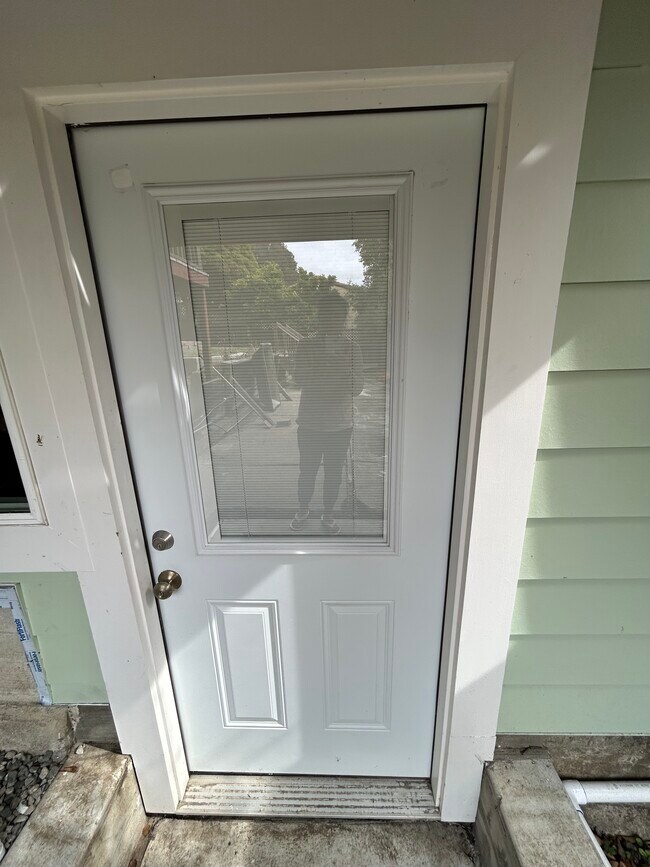 Building Photo - 7311 Gladys Ave