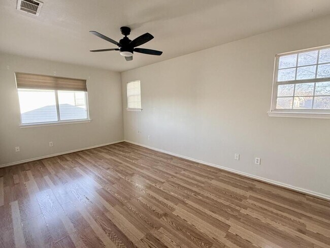 Building Photo - 14911 Elkton Dr