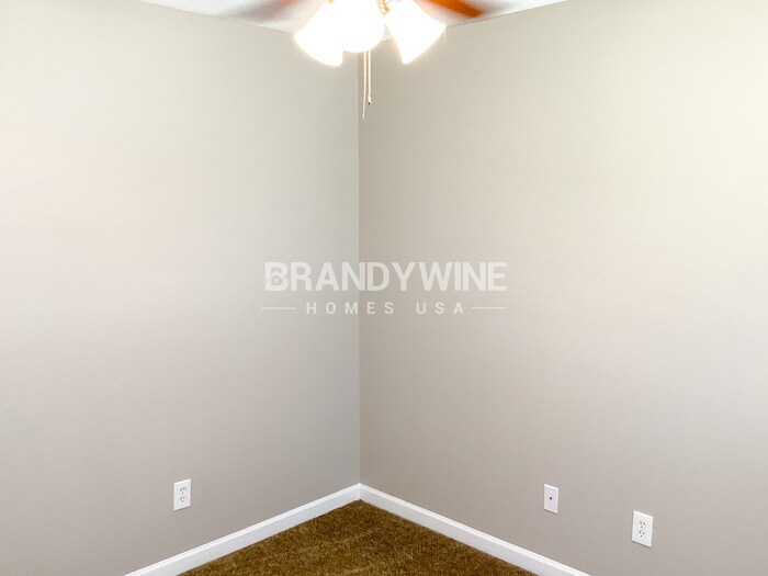 Building Photo - 60 Pine Shadow Cir