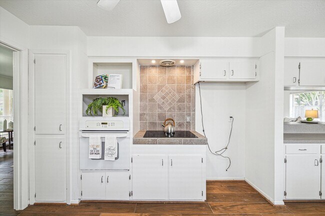 Building Photo - 5939 Rutherglenn Dr