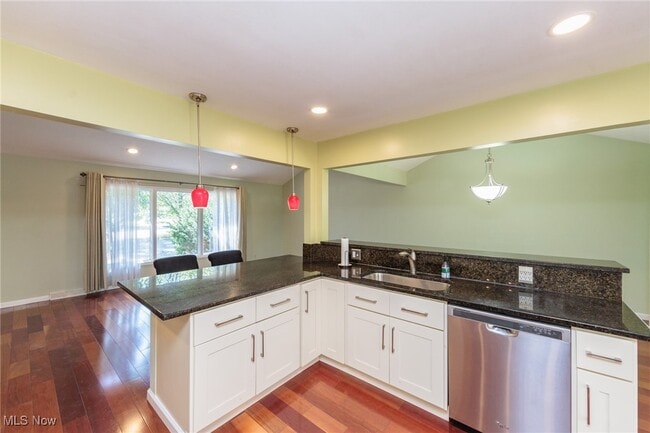 Building Photo - 25111 S Woodland Rd