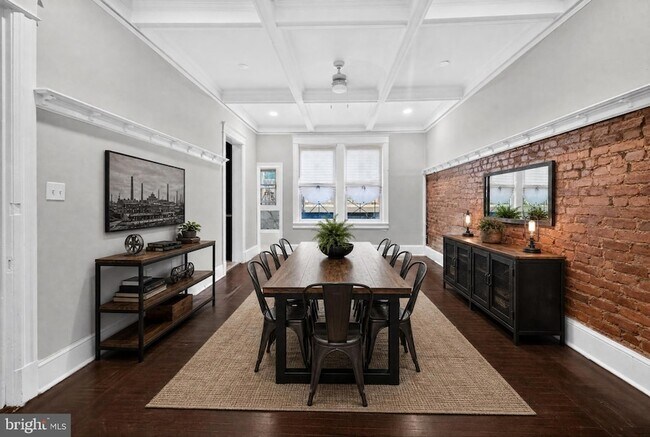 Building Photo - 3015 13th St NW