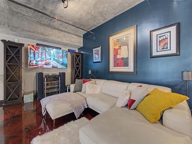 Building Photo - 1999 McKinney Ave