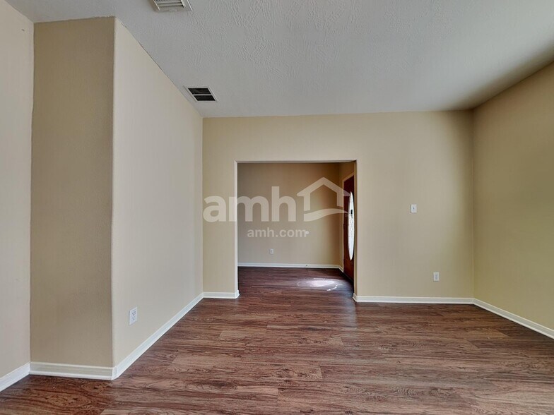 Building Photo - 19314 Yaupon Creek Dr