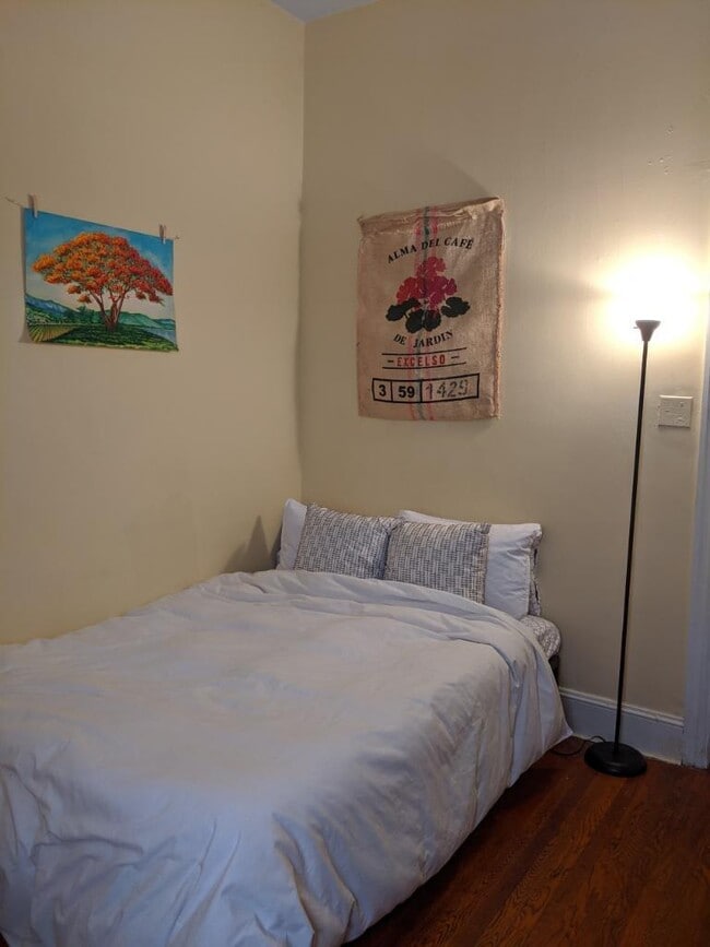 Building Photo - 1210 Delaware Ave