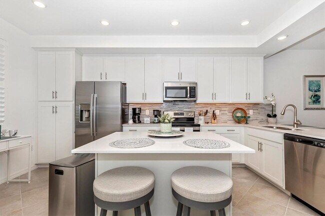 Building Photo - 12280 Wellen Golf St