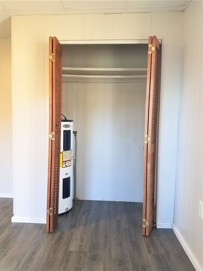 Building Photo - Beautiful 2 Bed Home in Fleetwood!