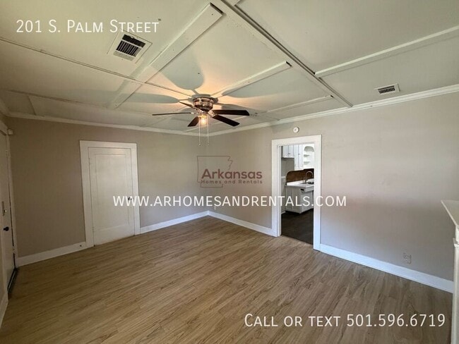 Building Photo - 201 S Palm St