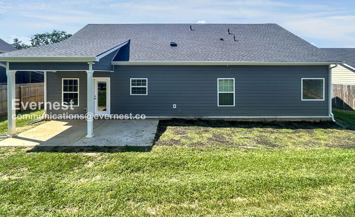 Building Photo - 1207 Trestle Dr