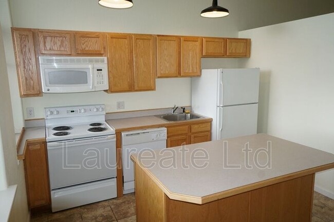 Building Photo - 5025 Lowell Blvd