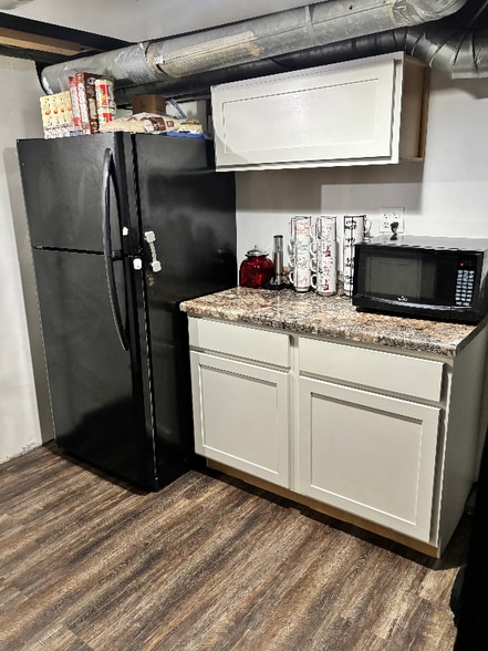 Building Photo - 1410 74th St