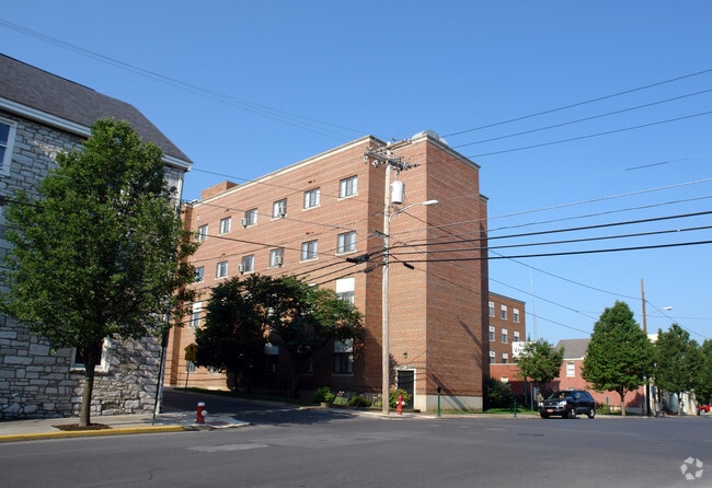 Building Photo - Kings Daughters Court