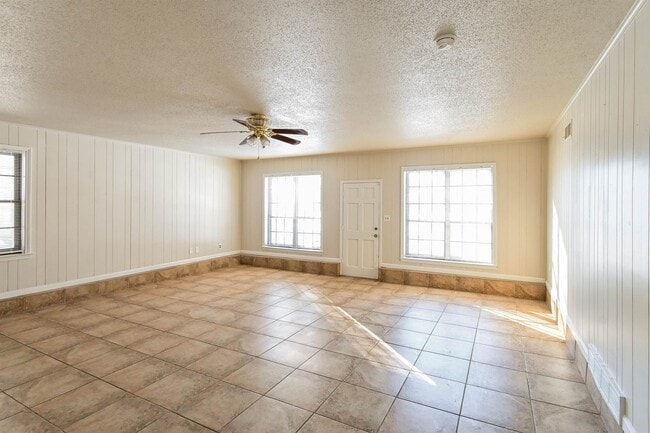 Building Photo - 4562 Cognac Cove