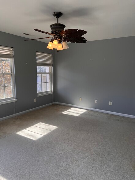 Building Photo - 4700 Porchaven Ln