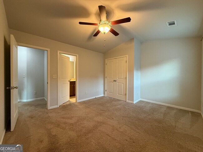 Building Photo - 5115 Breezewood Cir
