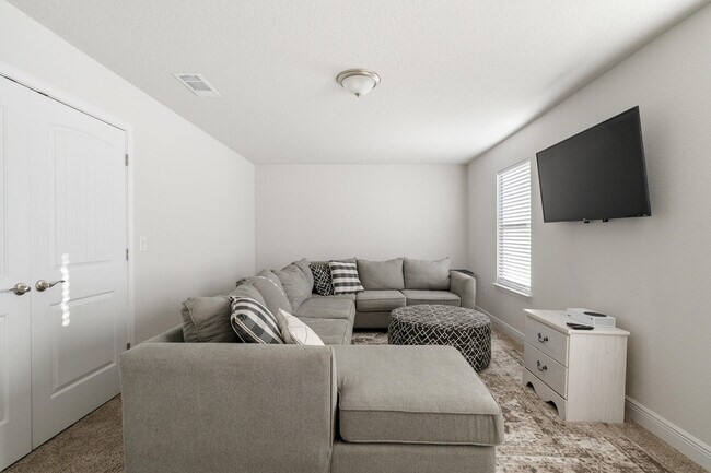 Building Photo - 113 Ridgeway Cir