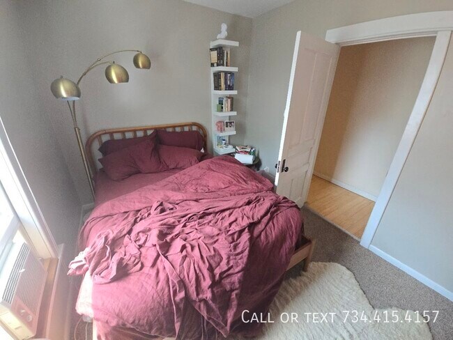 Building Photo - 110 E Summit St