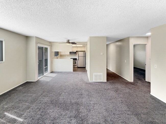 Building Photo - 825 Normark Terrace